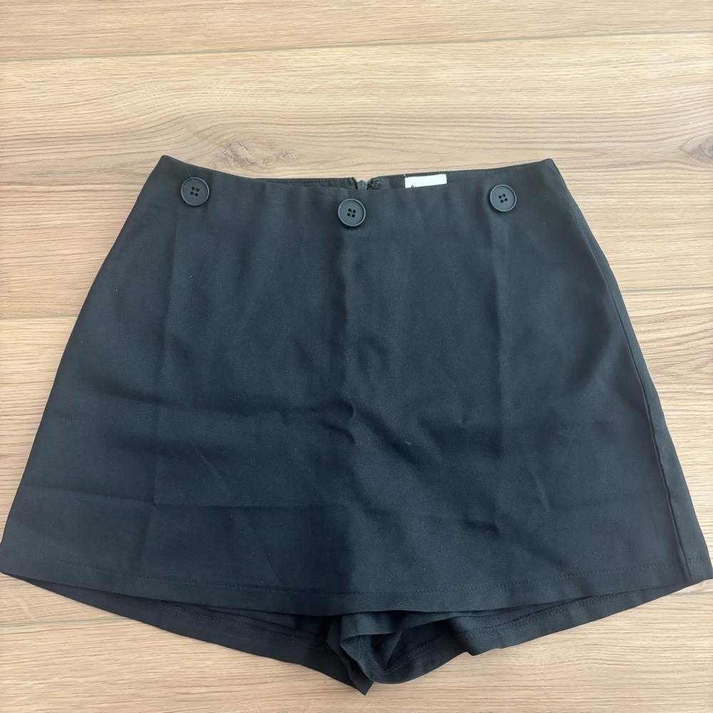 Princess Polly Black Skort